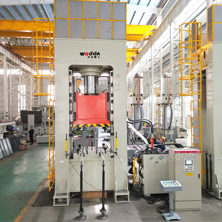 630噸框架式液壓機